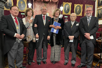 Familia del Ilmo. Sr. D. Ricardo Lozano Mantecón con Académicos de Número